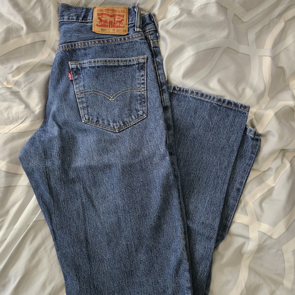 Levi's 550 Relaxed Fit Blue Jeans